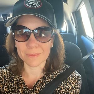 Meet your Posher, Dana